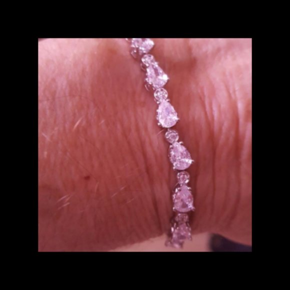 Women's High End Jewelry Mystery Box - Picture 4 of 11